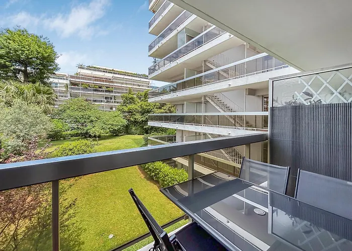 4 Pers Piscine A Pied Nyaraló *