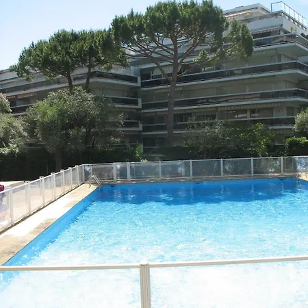 Joli 4pers Piscine Confort Ferienhaus Juan-les-Pins
