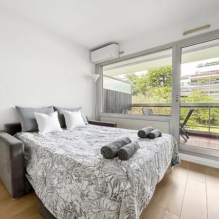 4 Pers Piscine A Pied *