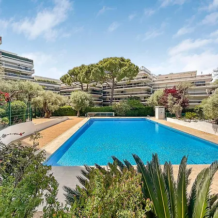 4 Pers Piscine A Pied Juan-les-Pins