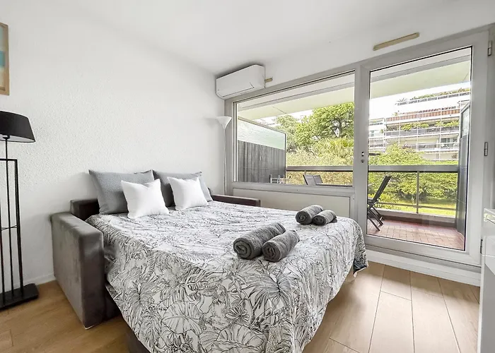 4 Pers Juan-les-pins, Calme&tout à Pied *